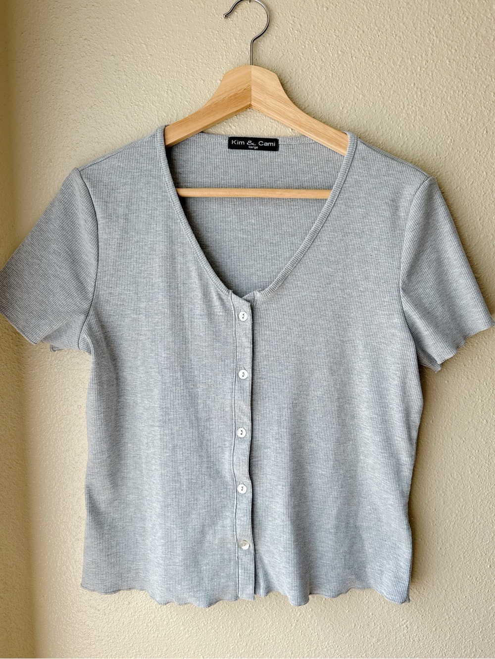 Light Gray Ribbed Short Sleeve Button Front Top - Size L